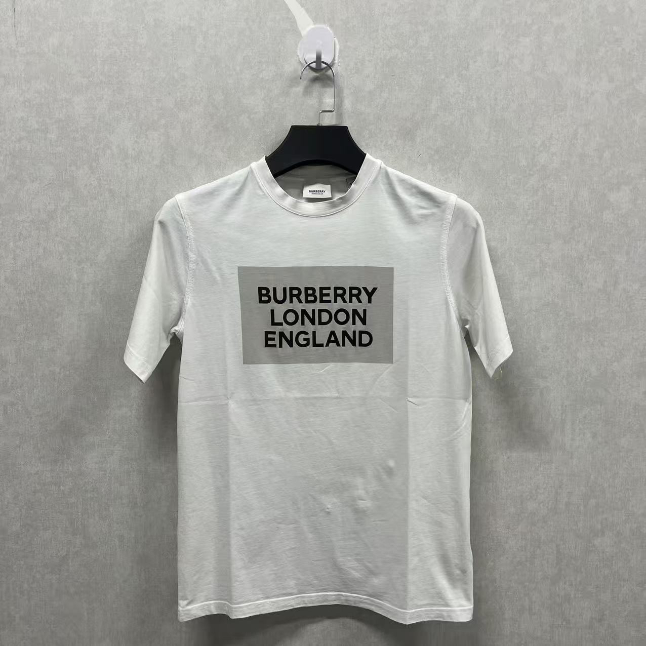 95新 BURBERRY/博柏利 博柏利白色短袖 xs码