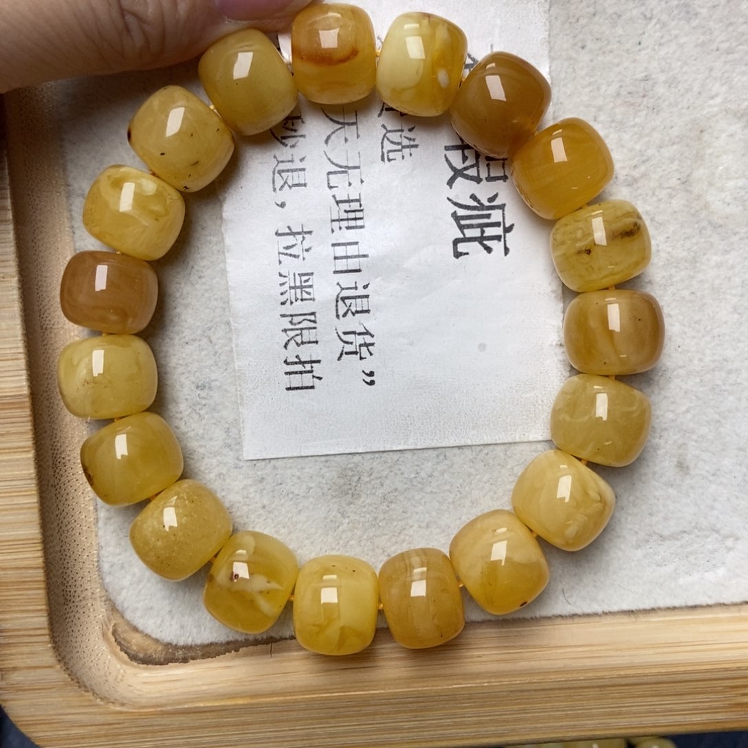 蜜蜡未镶嵌珠宝奇石32