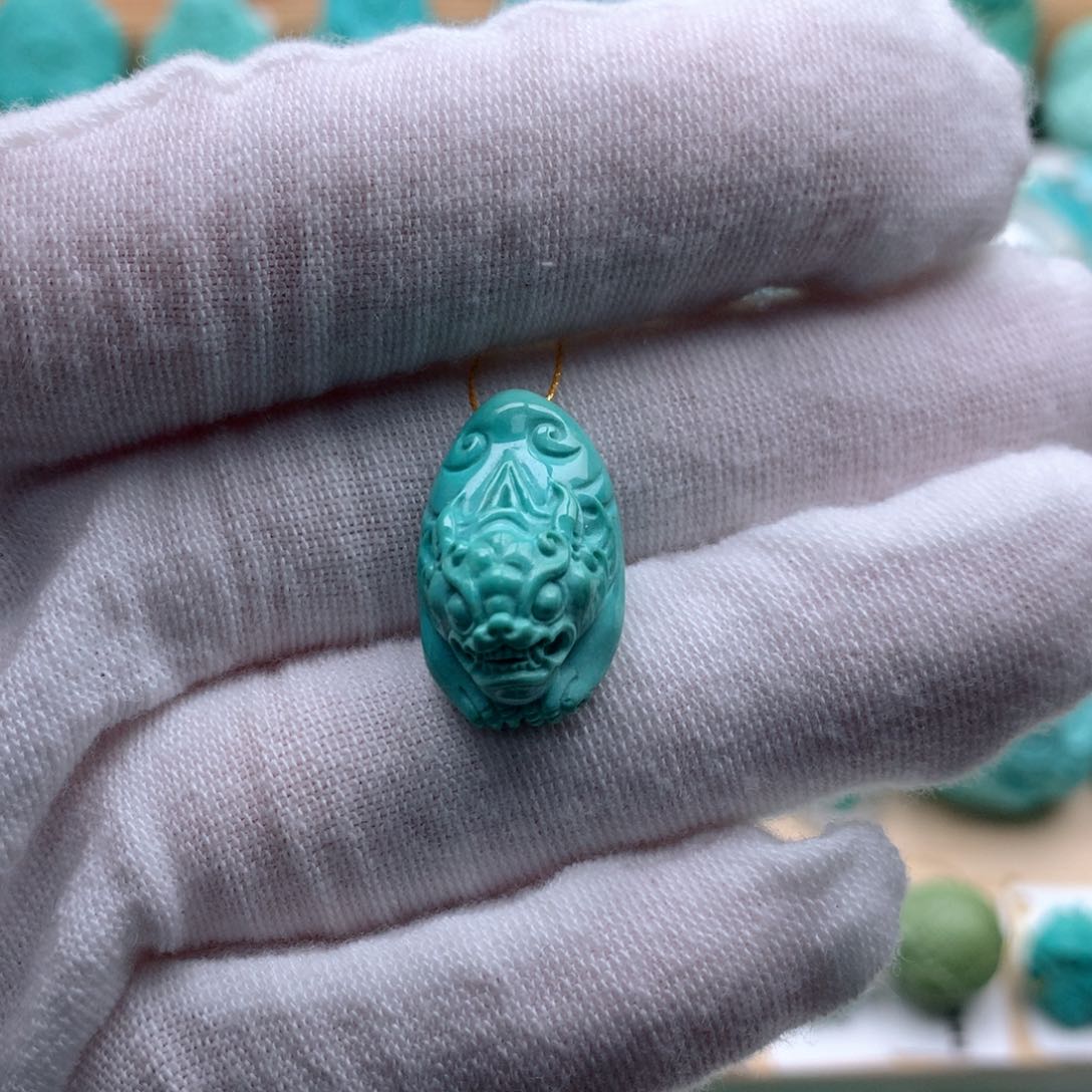 绿松石颈饰未镶嵌