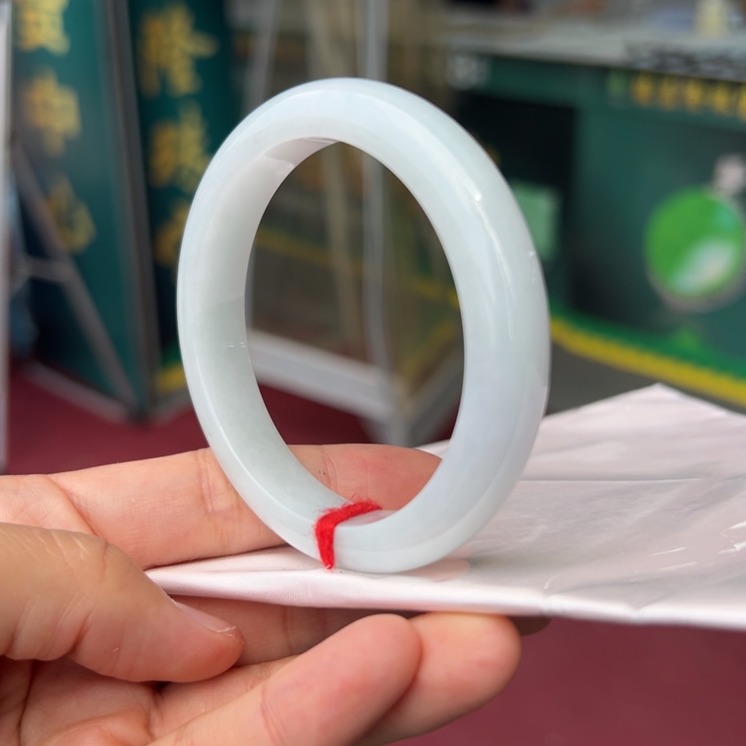 翡翠未镶嵌手镯天然缅甸翡翠手镯