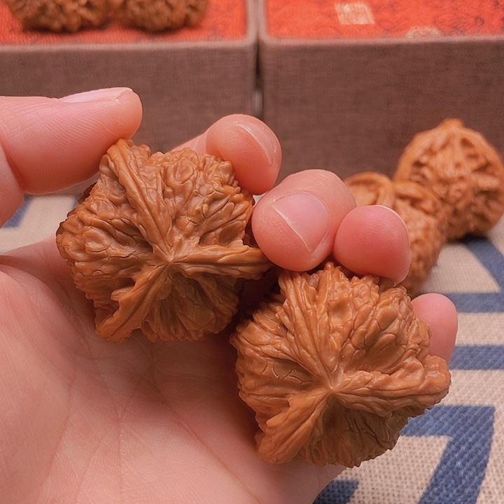 吊坠文玩核桃金****良三棱