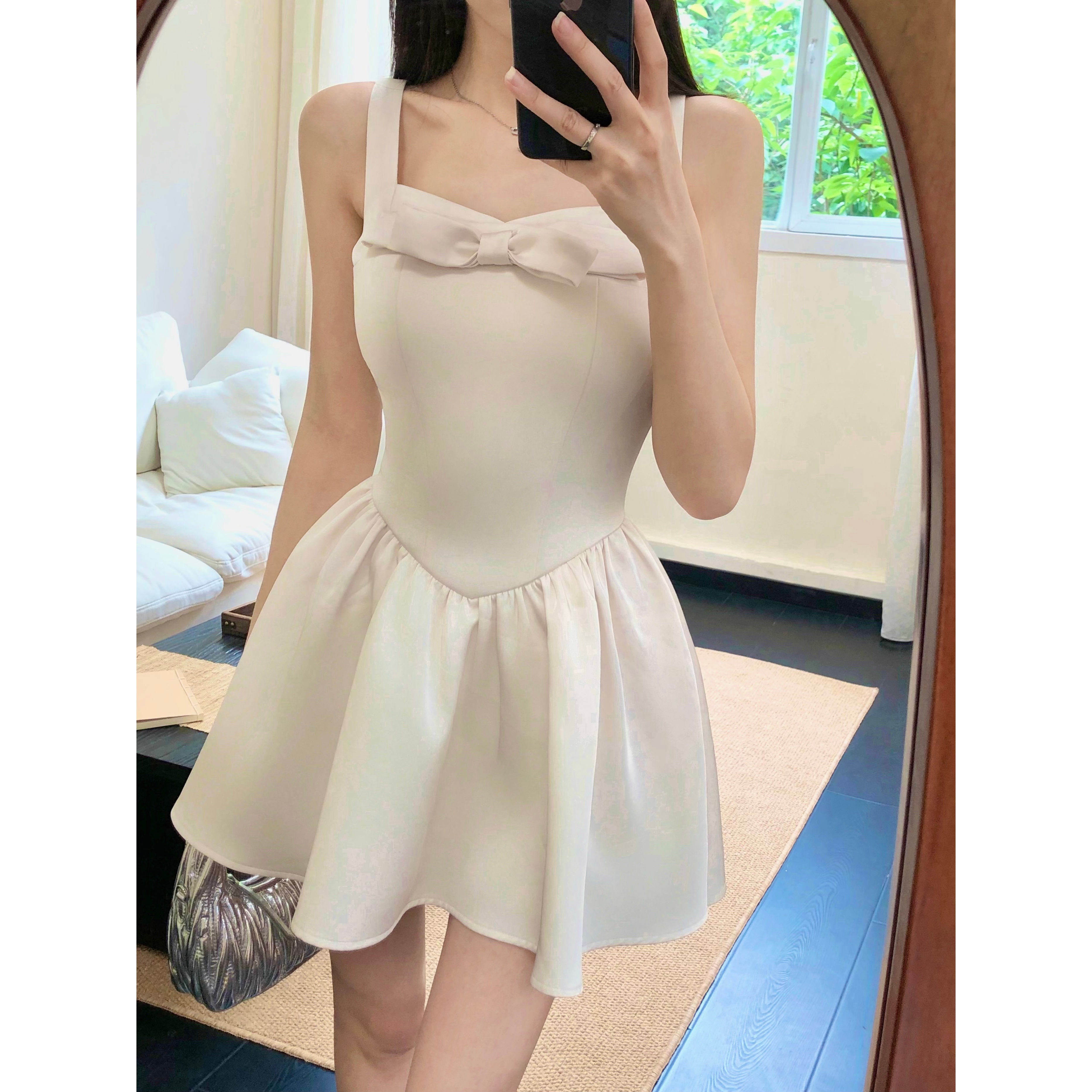 青青-画解WAHJU【夏天轻语】夏季蝴蝶结设计感精致收腰连衣裙9465W
