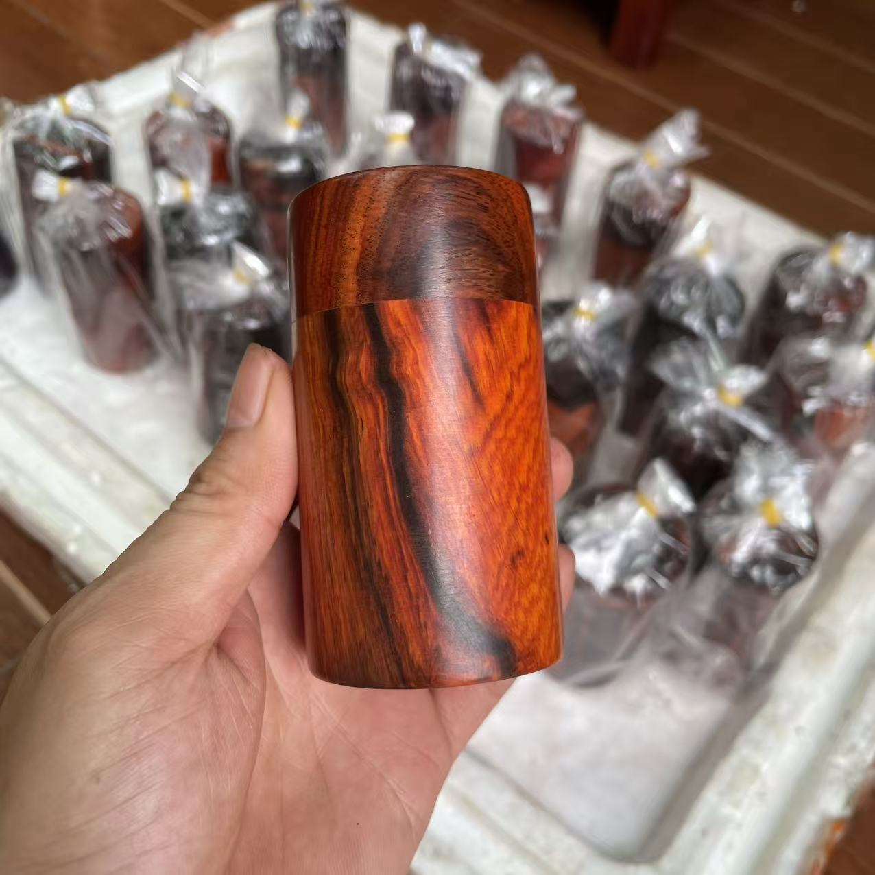 实木牙签盒尺寸大约4.8x9