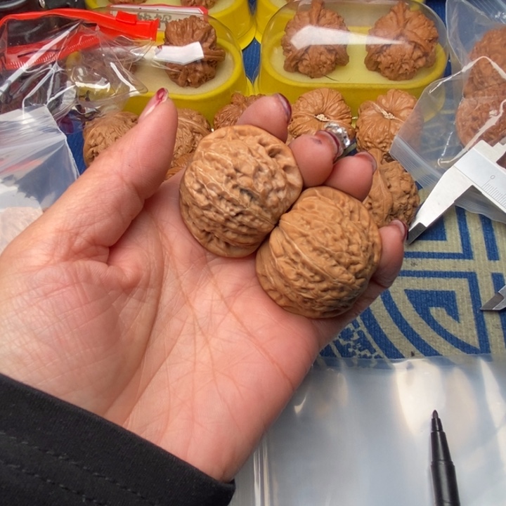 吊坠桃核铁锤核桃