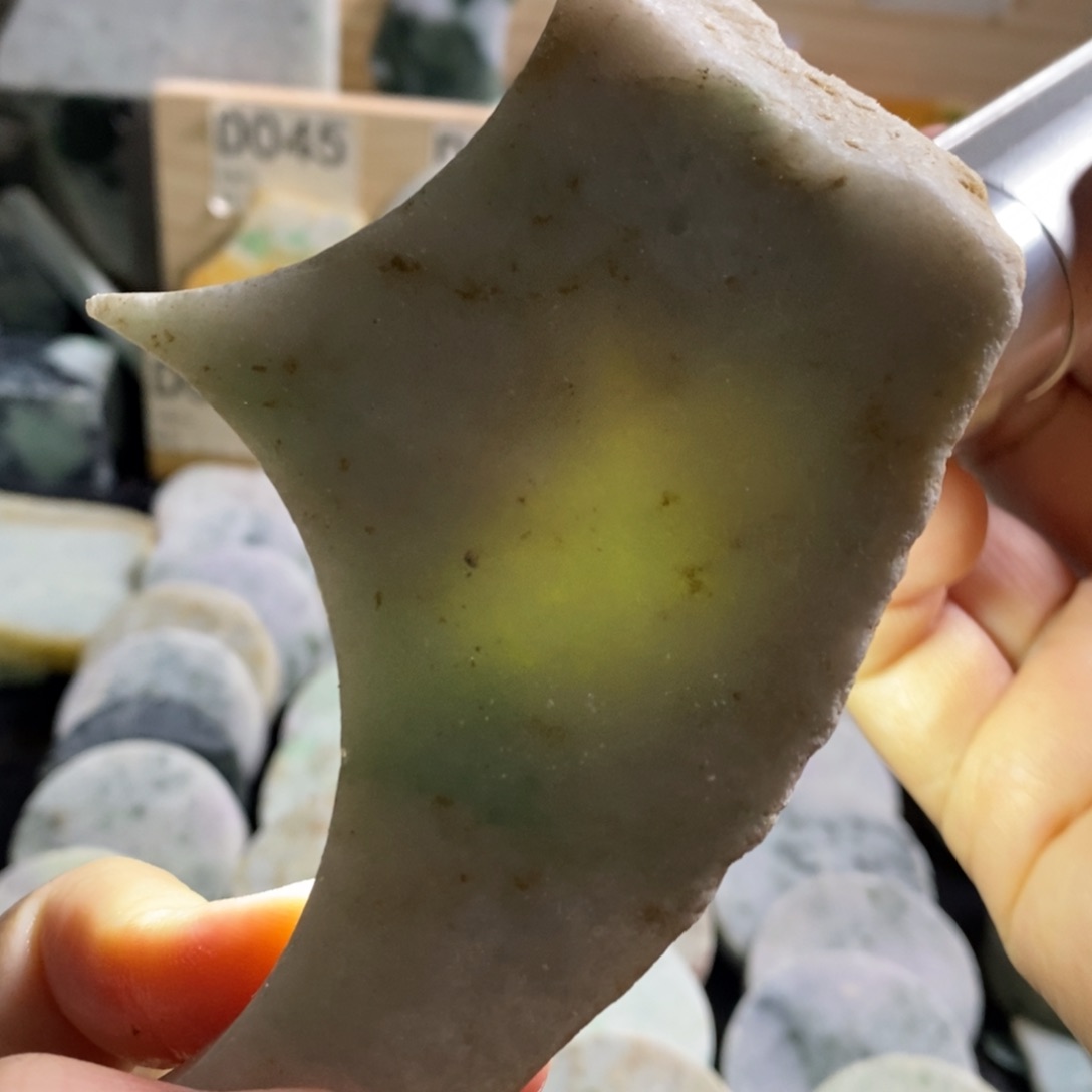 颈饰未镶嵌翡翠天然翡翠