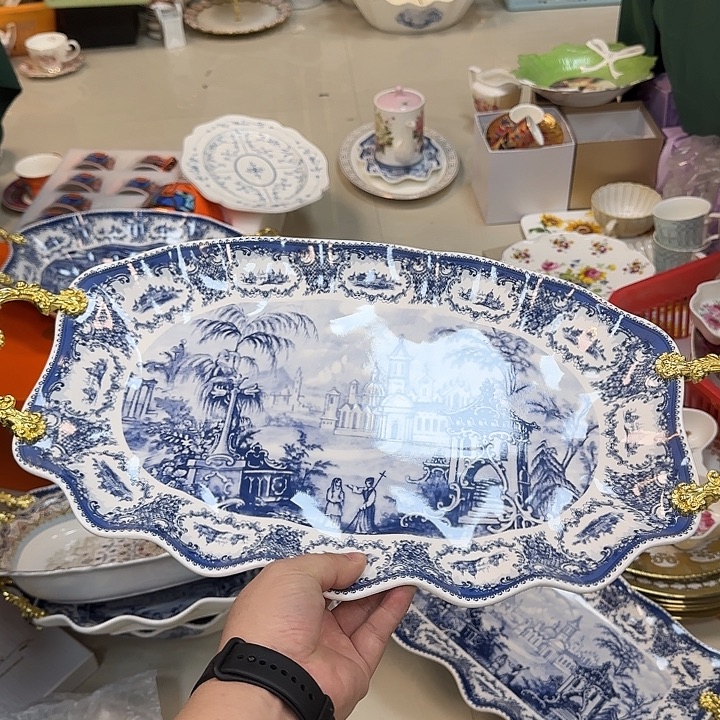 鹿与海陶瓷有限公司