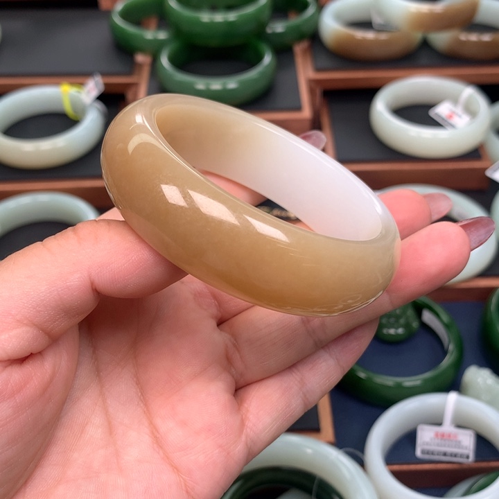 和田玉5859圈口未镶嵌