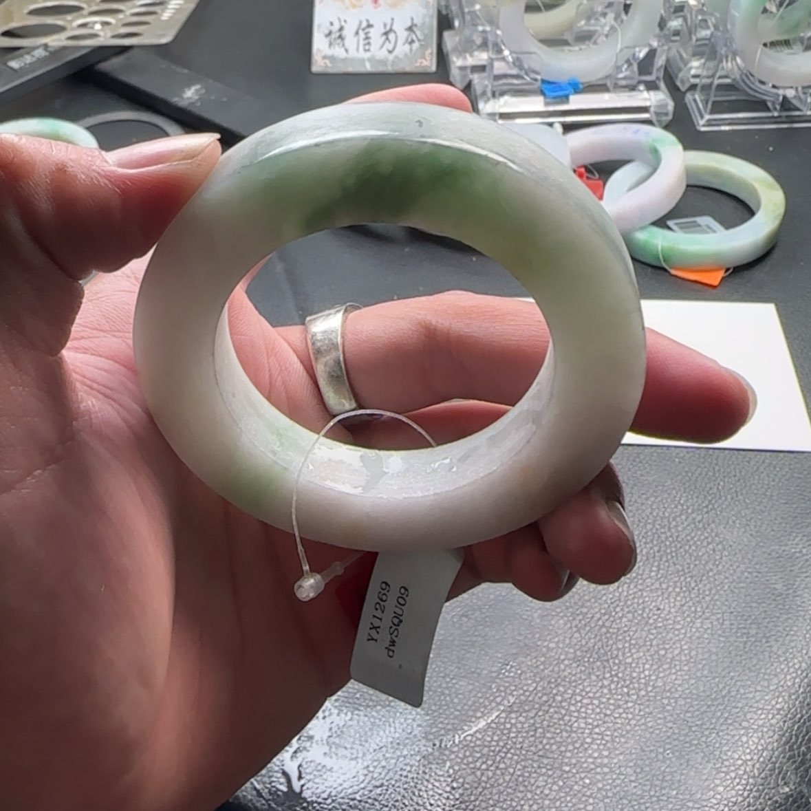 【闪购商品】定制翡翠翡翠未镶嵌