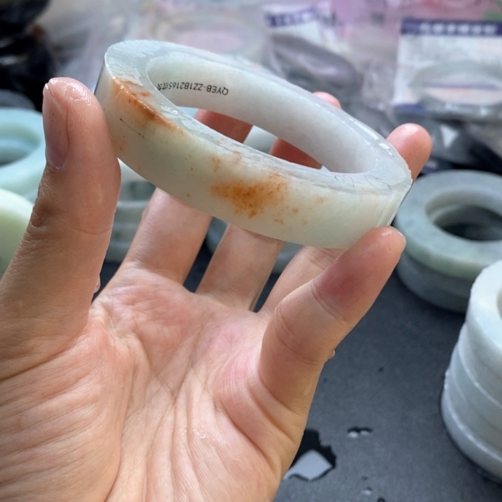 定制翡翠手镯未镶嵌