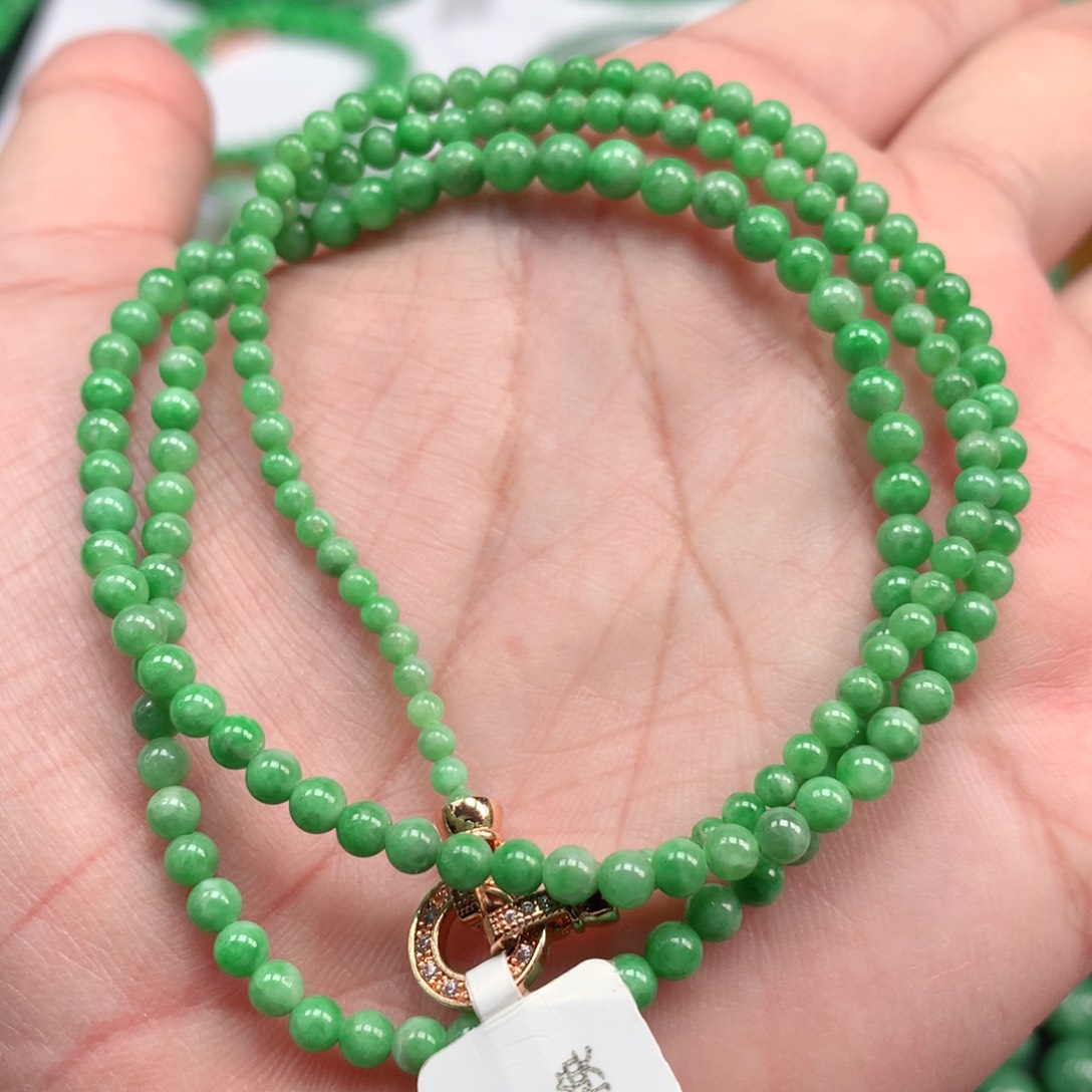 翡翠手链未镶嵌翡翠