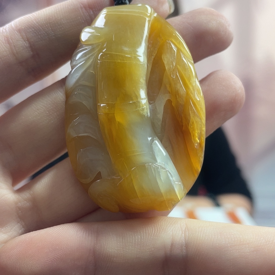 蛇纹石玉未镶嵌吊坠(赠链)