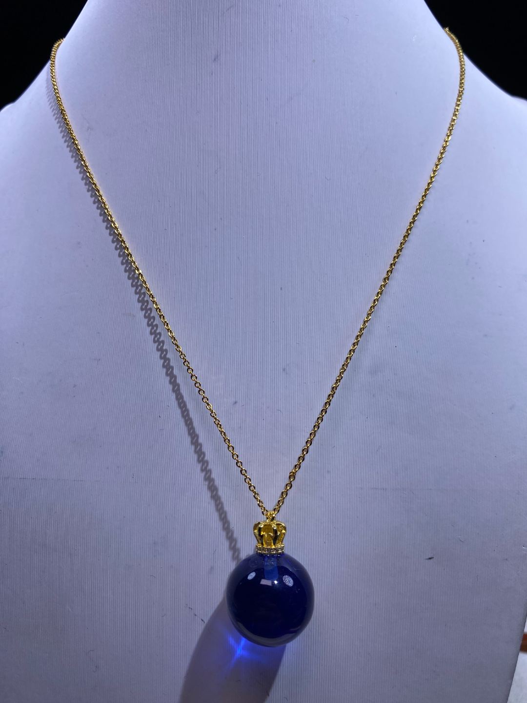 蓝色吊坠发一个L16