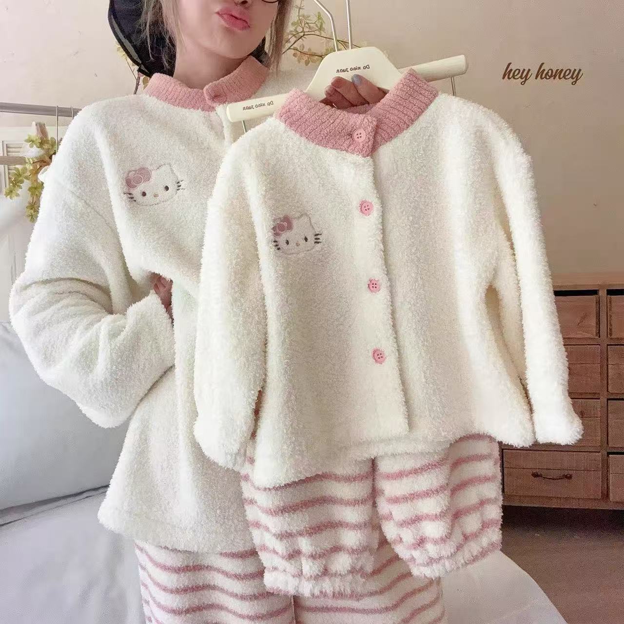 儿童半边绒2025新款家居服睡衣加厚套装加绒