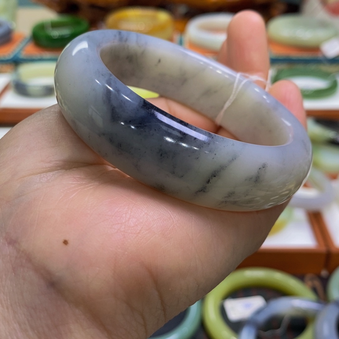 和田玉手镯未镶嵌新疆白肉青花55.56