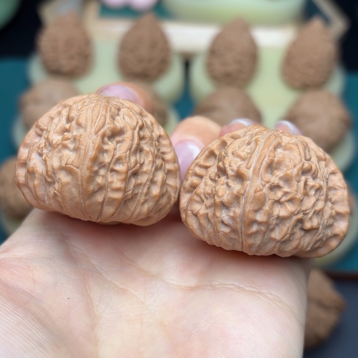 文玩核桃吊坠全品球白