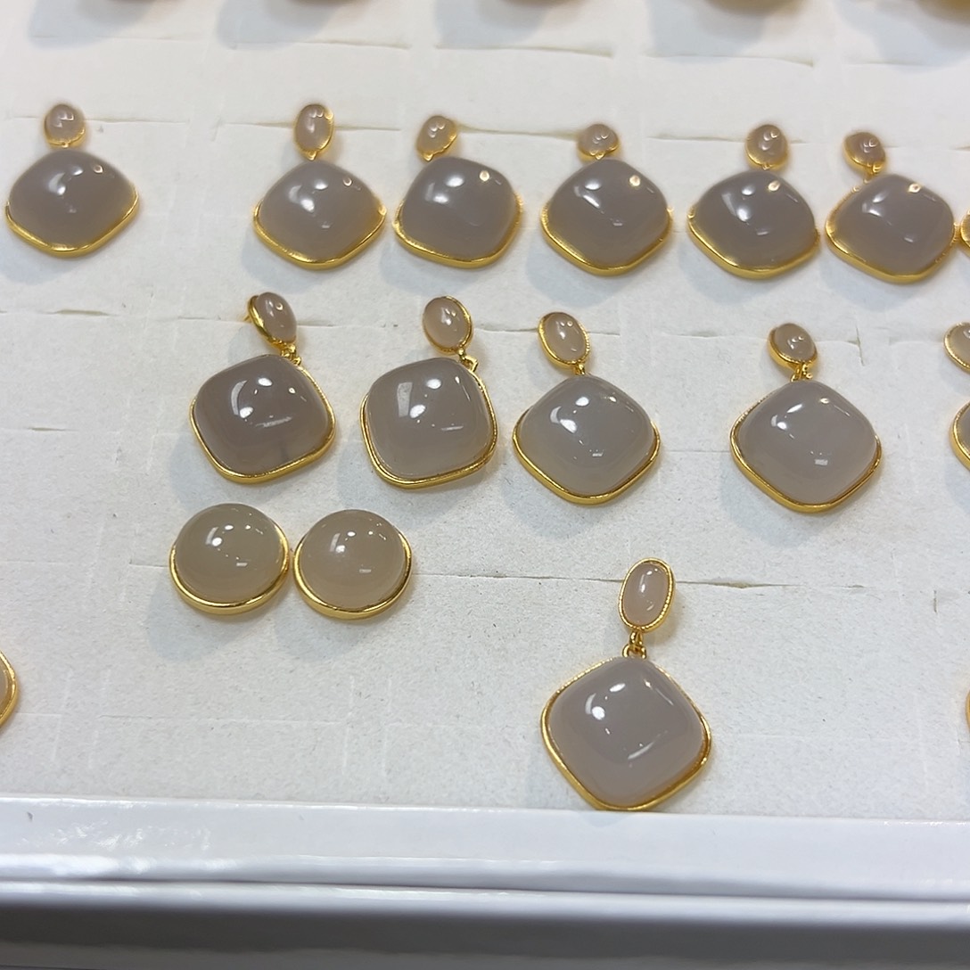 琥珀耳饰银S925镶嵌小**窝