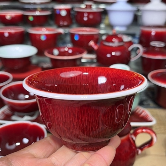 景德镇陶瓷红马坊压手杯