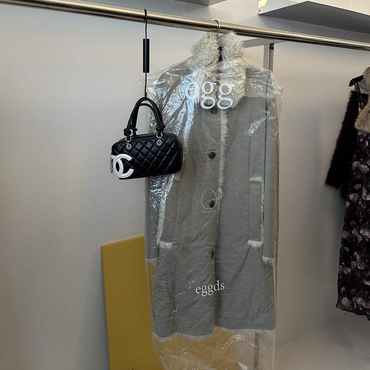 “鸡蛋家的长款毛毛小外套”保暖显瘦氛围感外套～