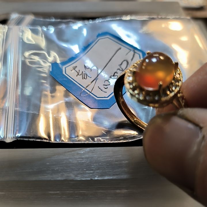 幸***家未镶嵌戒面石英岩玉
