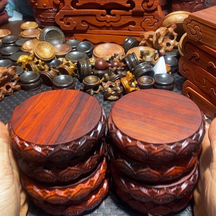 柏***庚邵氏紫檀红花梨底座