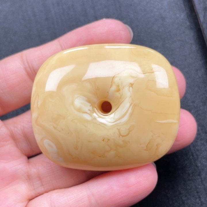 蜜蜡裸石未镶嵌蜜蜡