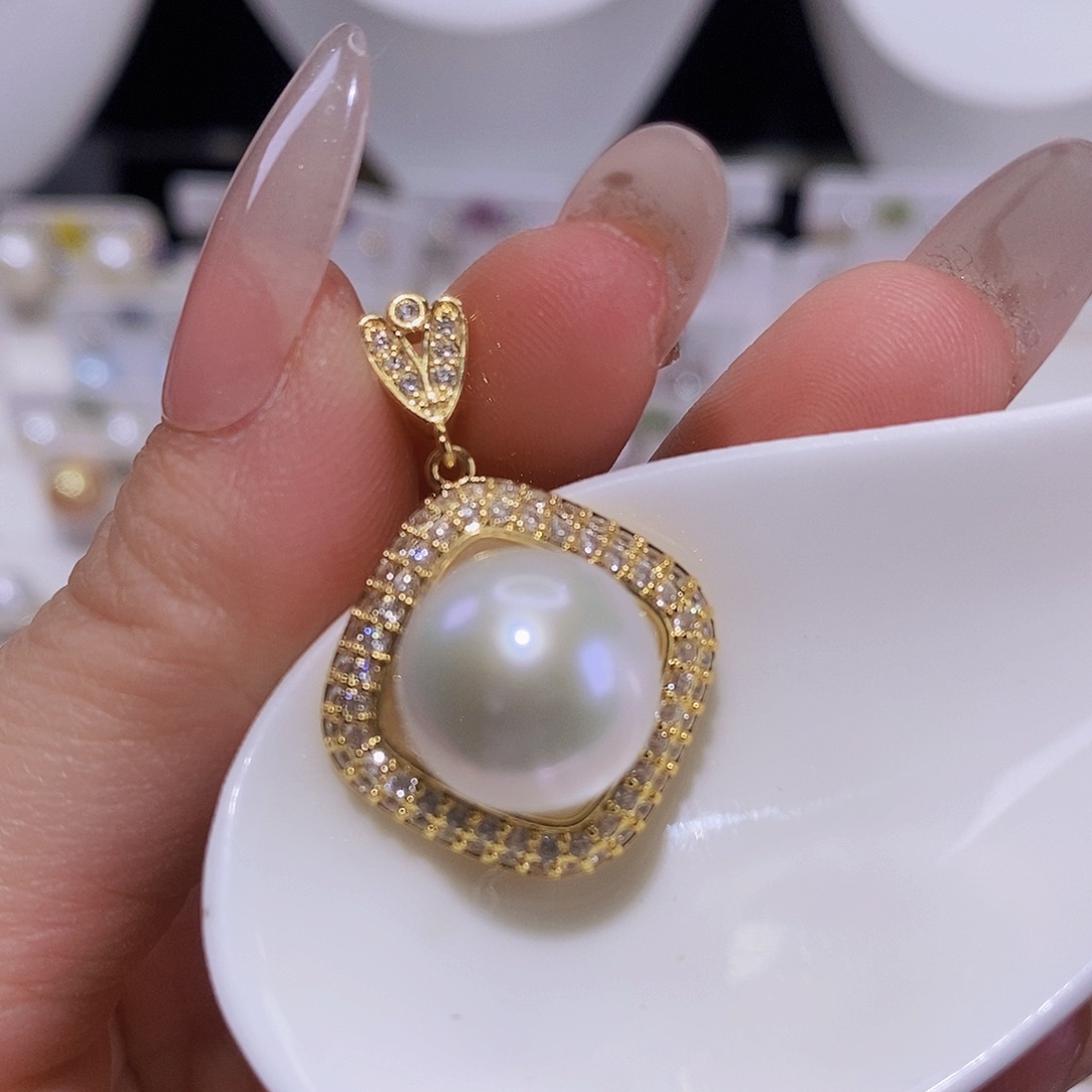 淡水珍珠颈饰合金