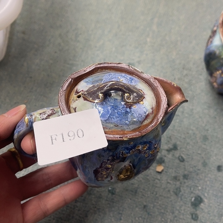 在**芳福利待遇多多哦哦哦