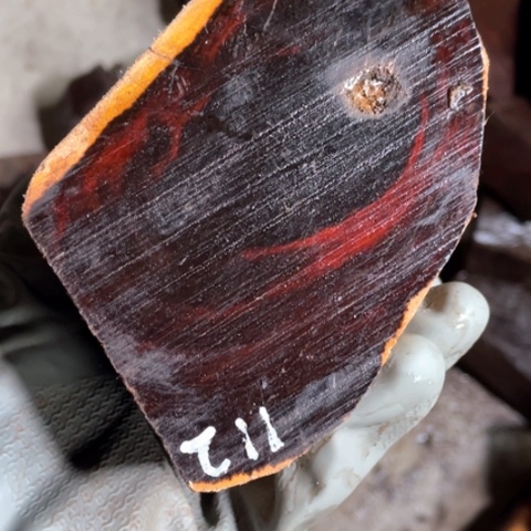 木益*田大红酸枝摆件