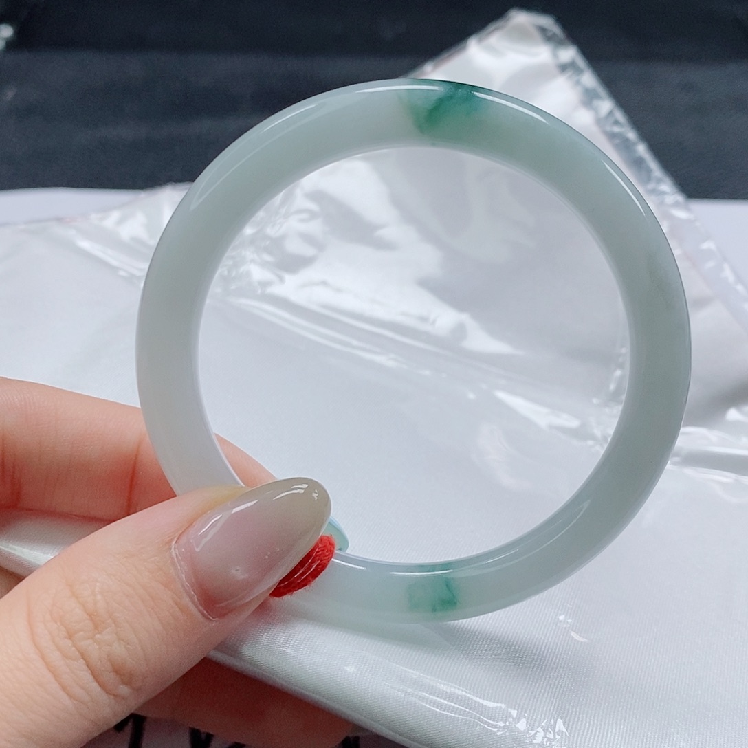 【闪购商品】未镶嵌手镯（圆镯）翡翠464号