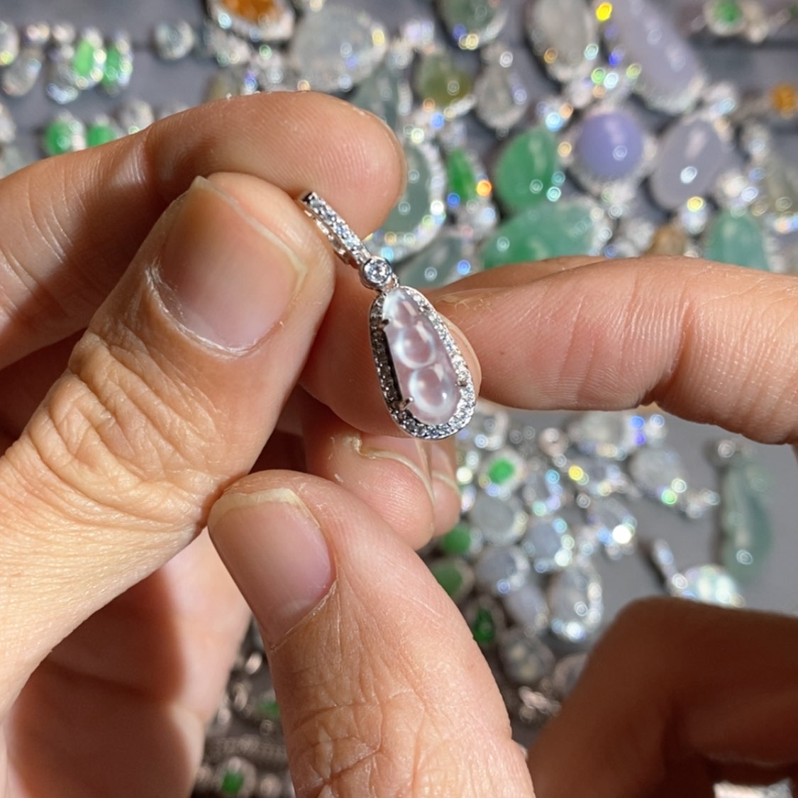 【闪购商品】翡翠颈饰未镶嵌翡翠