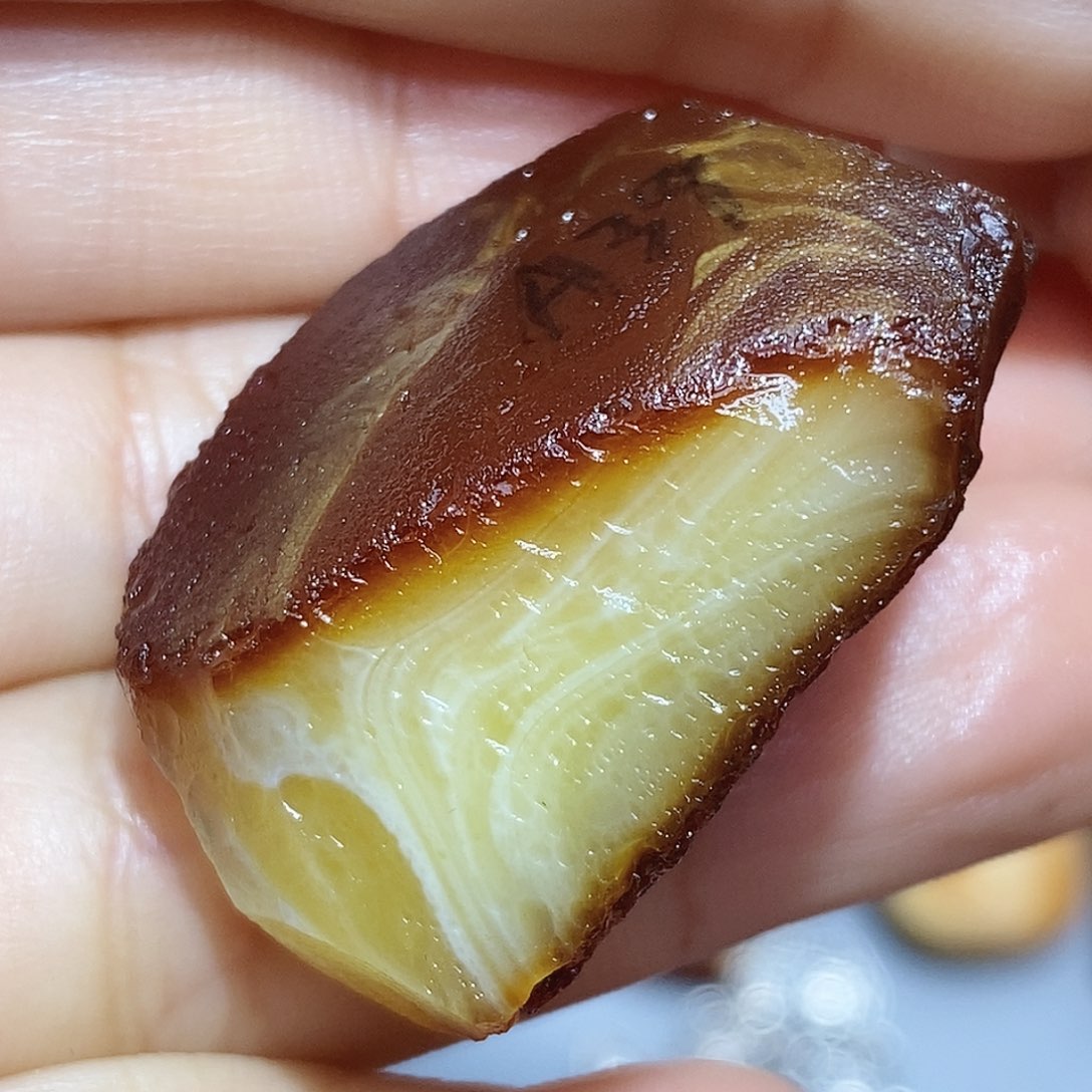 定制琥珀蜜蜡原石