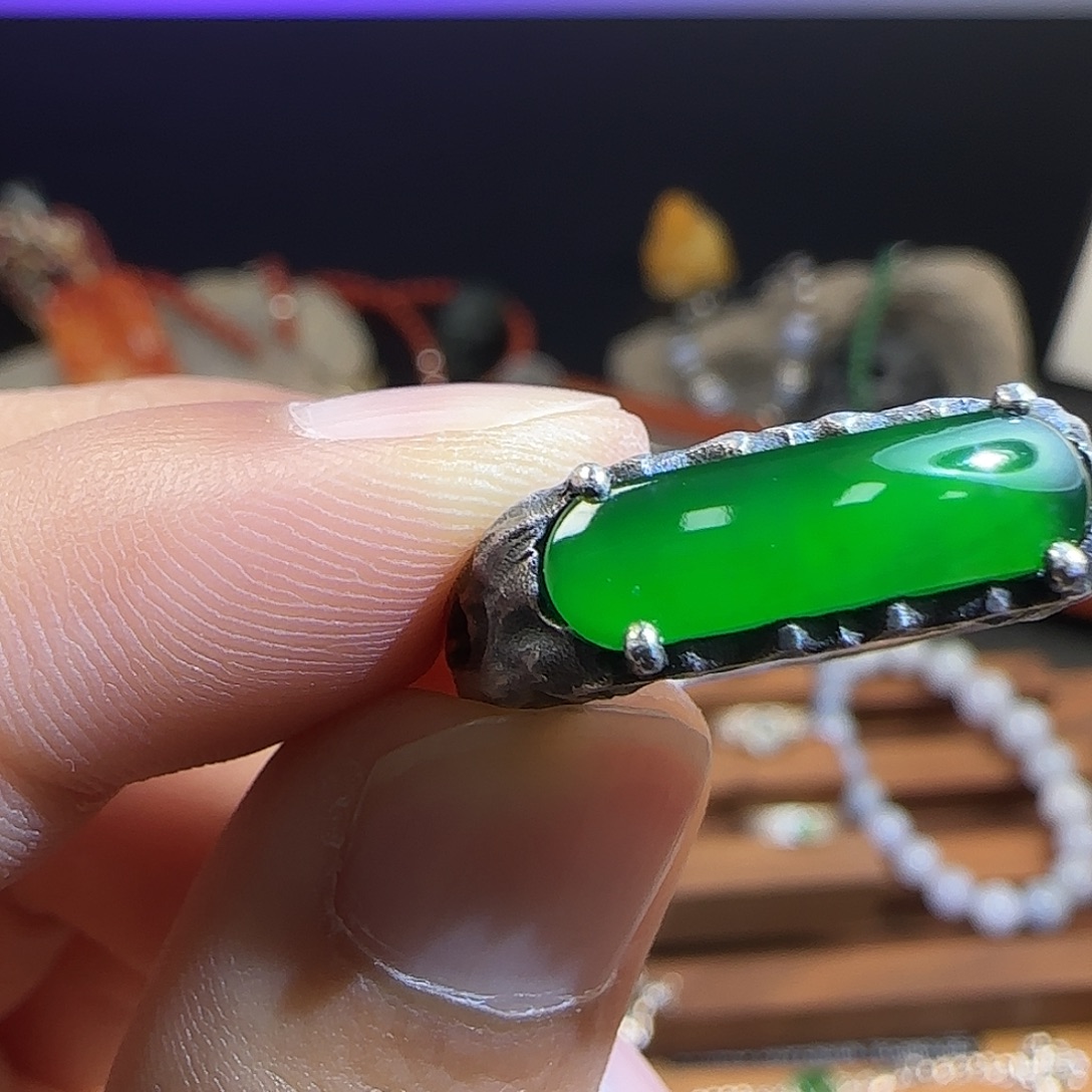 小***强翡翠银S925镶嵌戒指