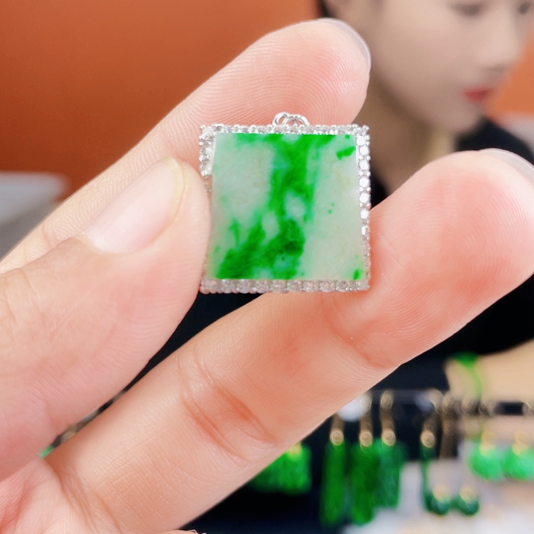 翡翠银S925镶嵌耳饰