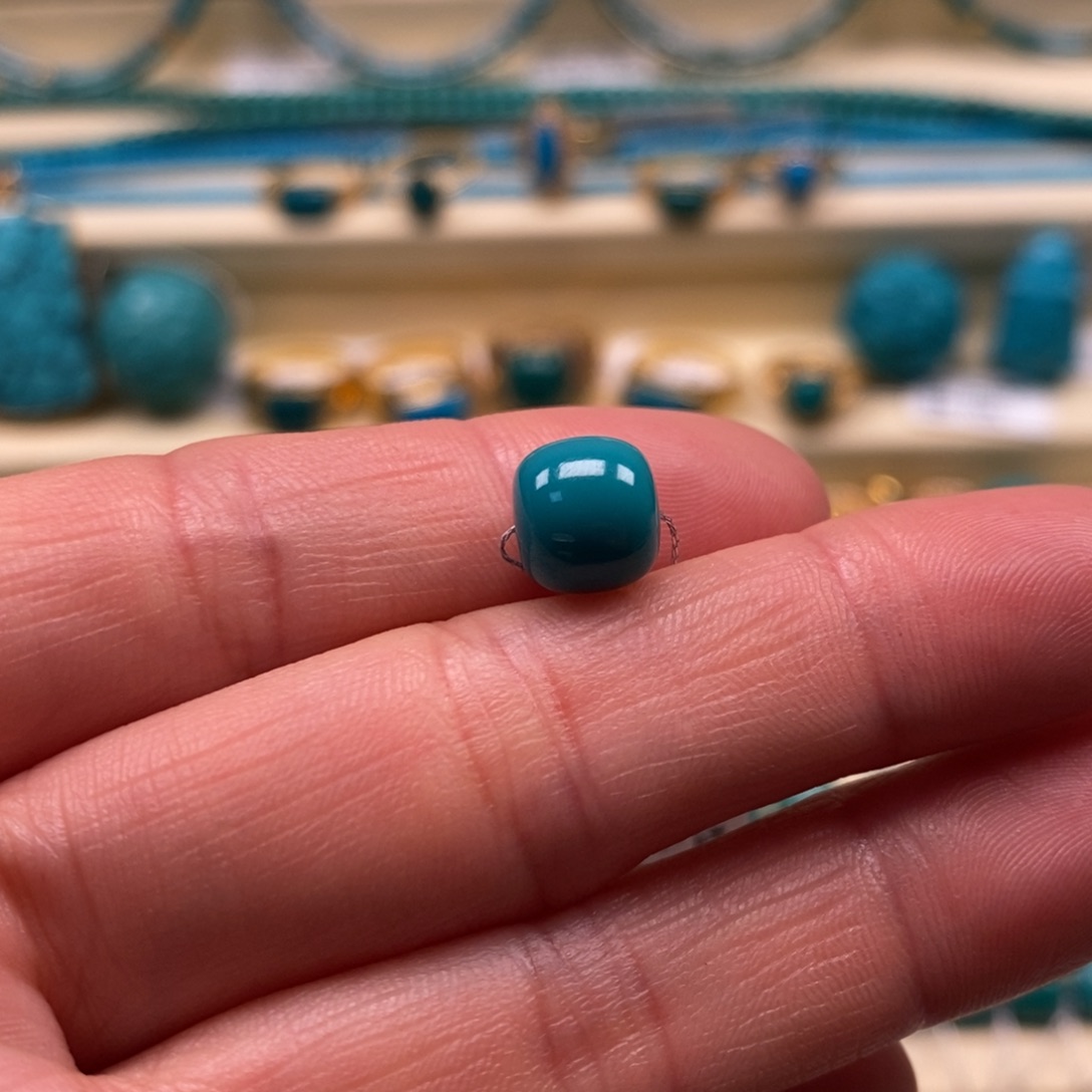 绿松石未镶嵌珠宝奇石直径8.4×7.8老型