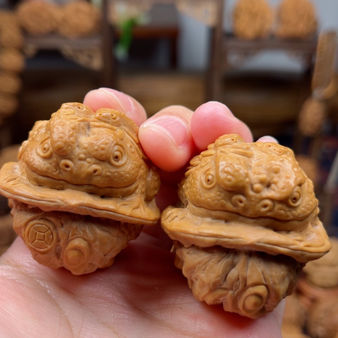 核桃把件39➕蛇蟾一对