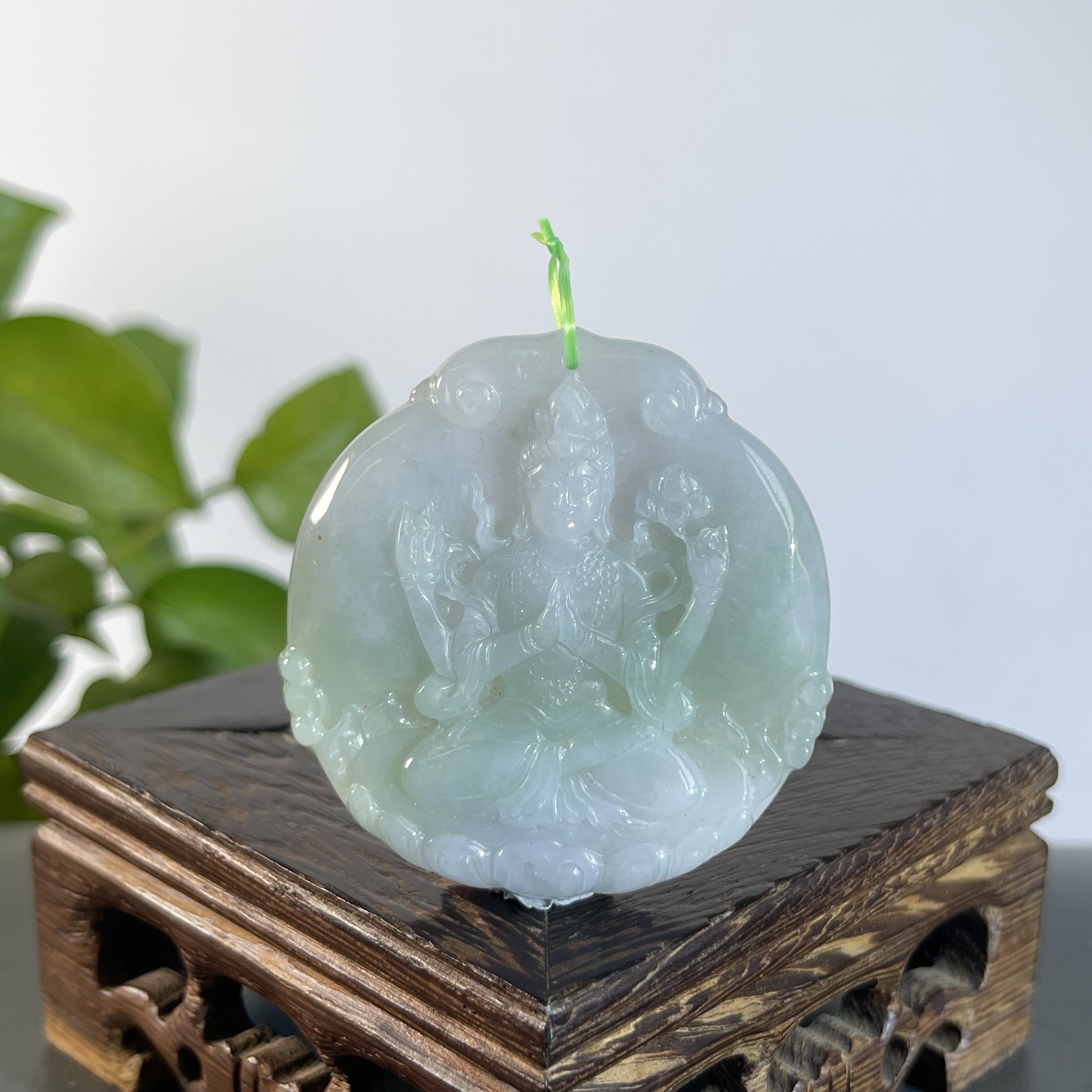 JXA04-63 天然缅甸A货翡翠  四壁观音