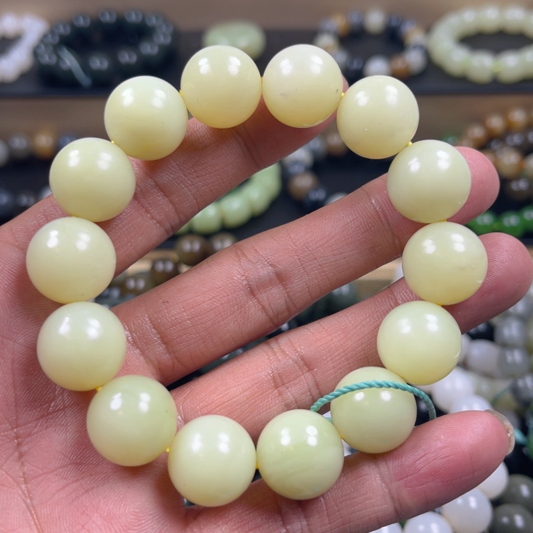 和田玉手串未镶嵌