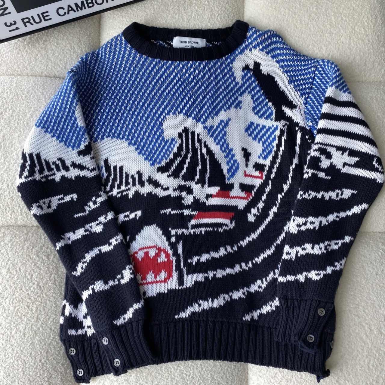 全新未使用  积分-188汤/P205119596/蓝色logo鲨鱼海浪图案毛衣
