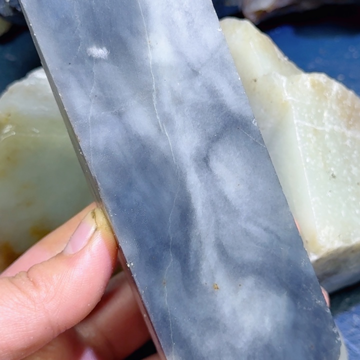 和田玉未镶嵌珠宝半成品