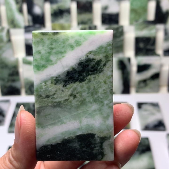 独山玉颈饰未镶嵌L****n