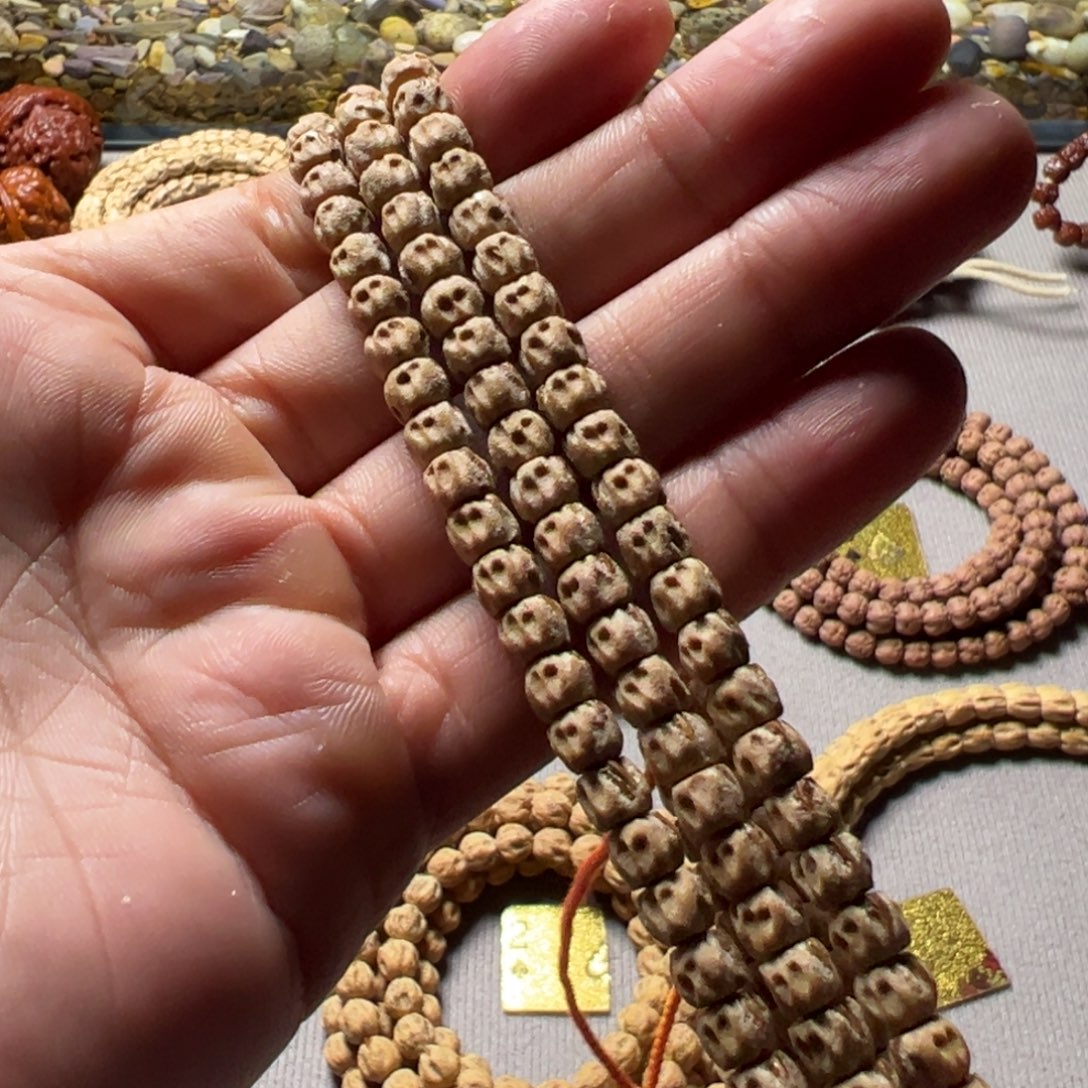 夏***夜柏香籽/百香籽吊坠A6