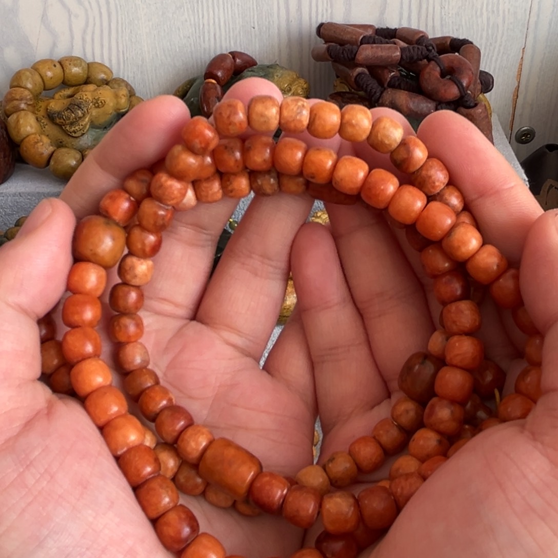 岫岩河磨玉（透闪石质玉）手串未镶嵌翩**音