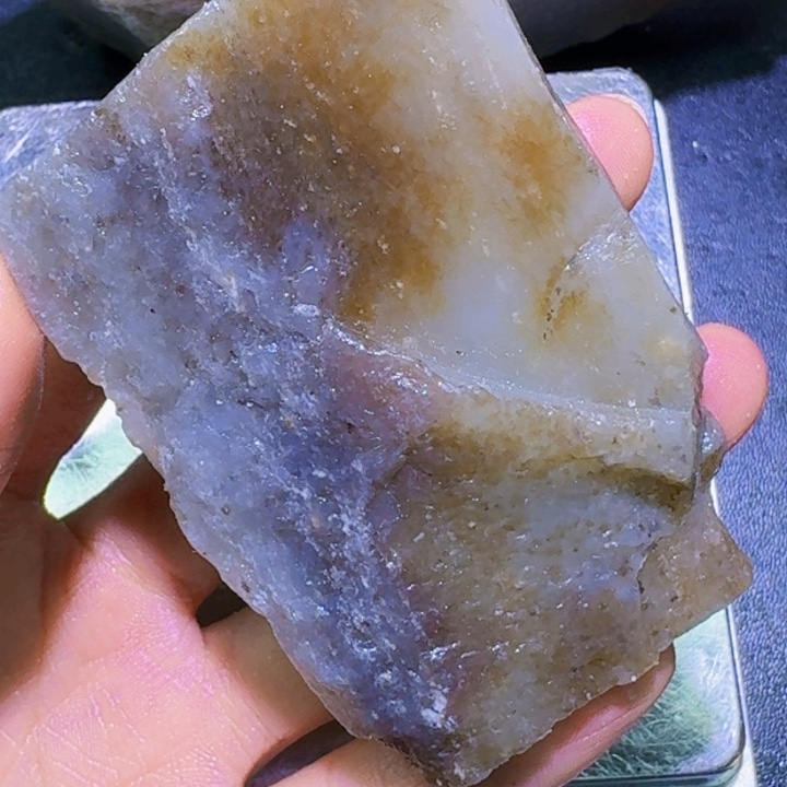未镶嵌和田玉（糖玉）珠宝半成品