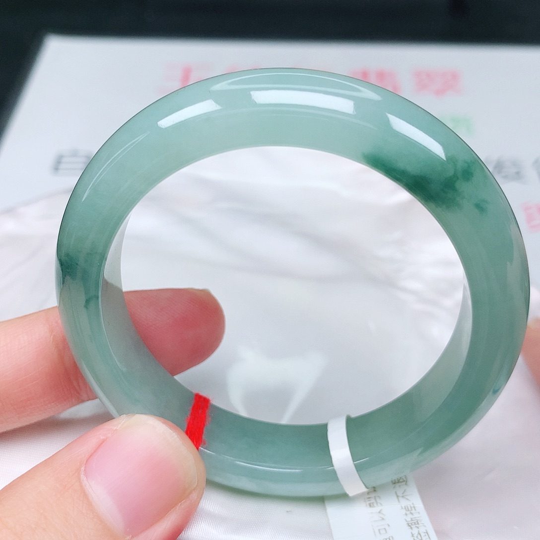 未镶嵌手镯翡翠天然翡翠手镯