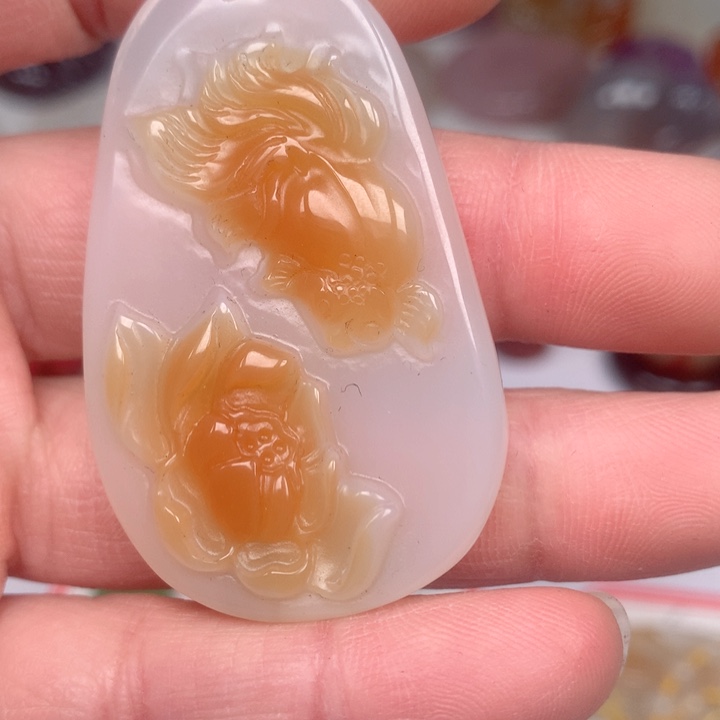 玛瑙/玉髓颈饰未镶嵌小*辉