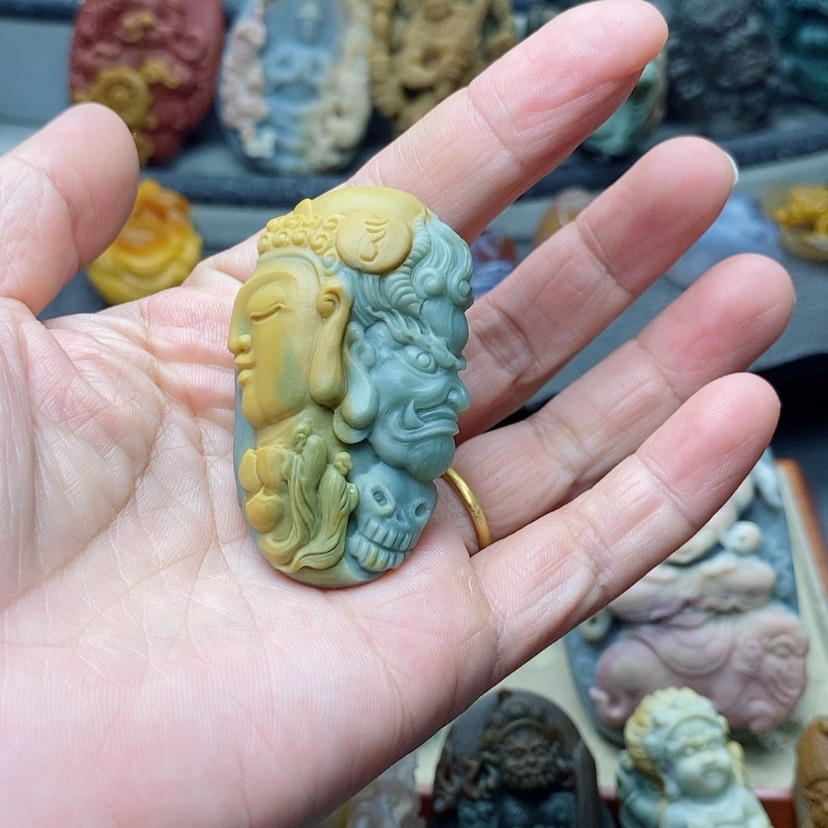 【闪购商品】定制石英质玉吊坠未镶嵌