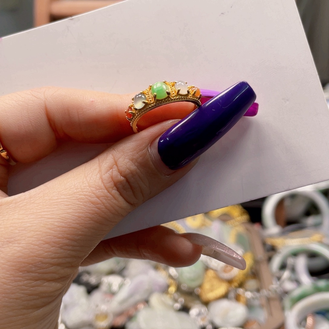 翡翠未镶嵌颈饰天然翡翠Ａ货