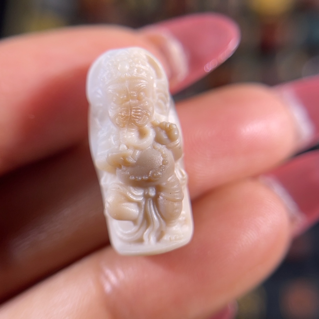 玛瑙/玉髓老改象神不退换未镶嵌