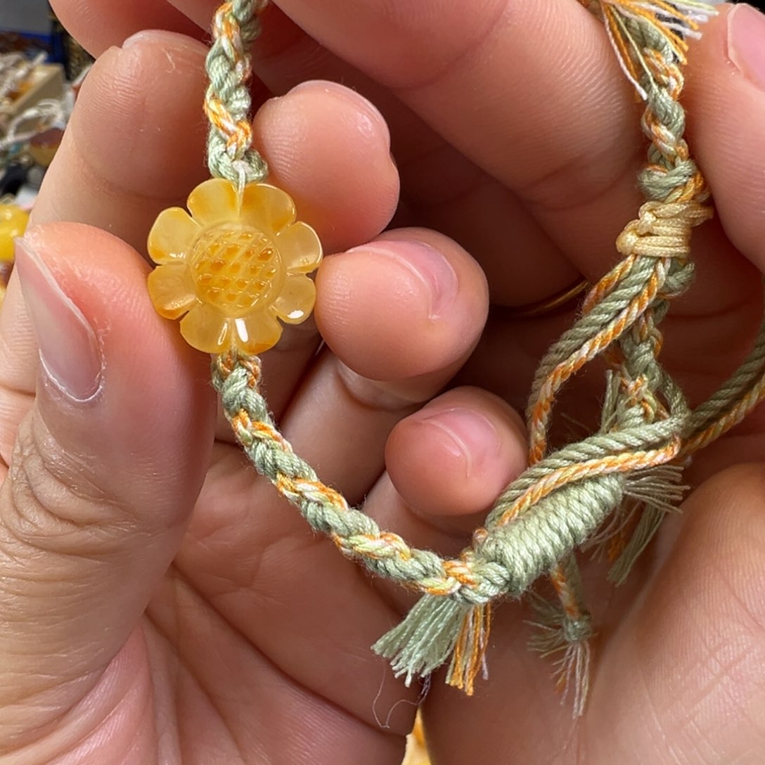 蜜蜡裸石未镶嵌蜜蜡