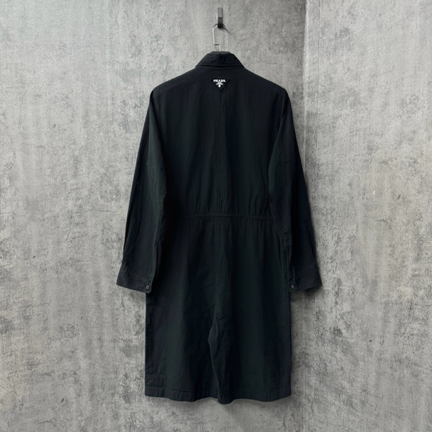 99新 Prada/普拉达 背后三角标Logo钱布雷短裤连体衣/WK368/L码